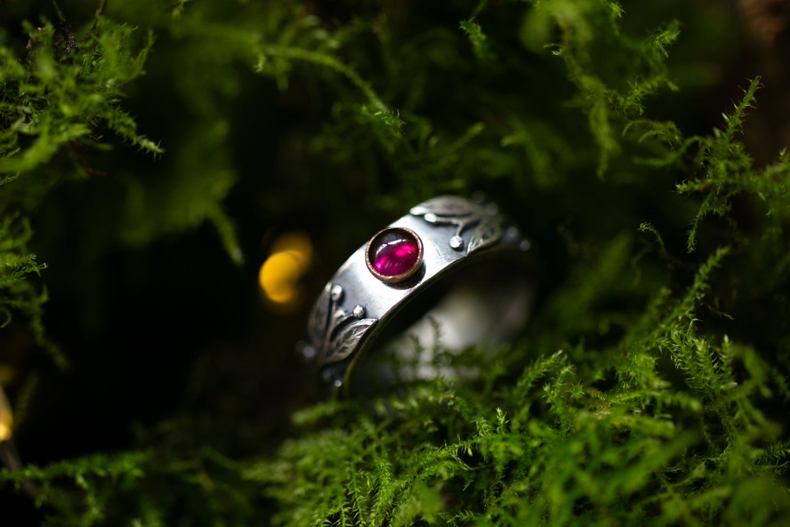 Rhodolite Garnet hedgerow ring