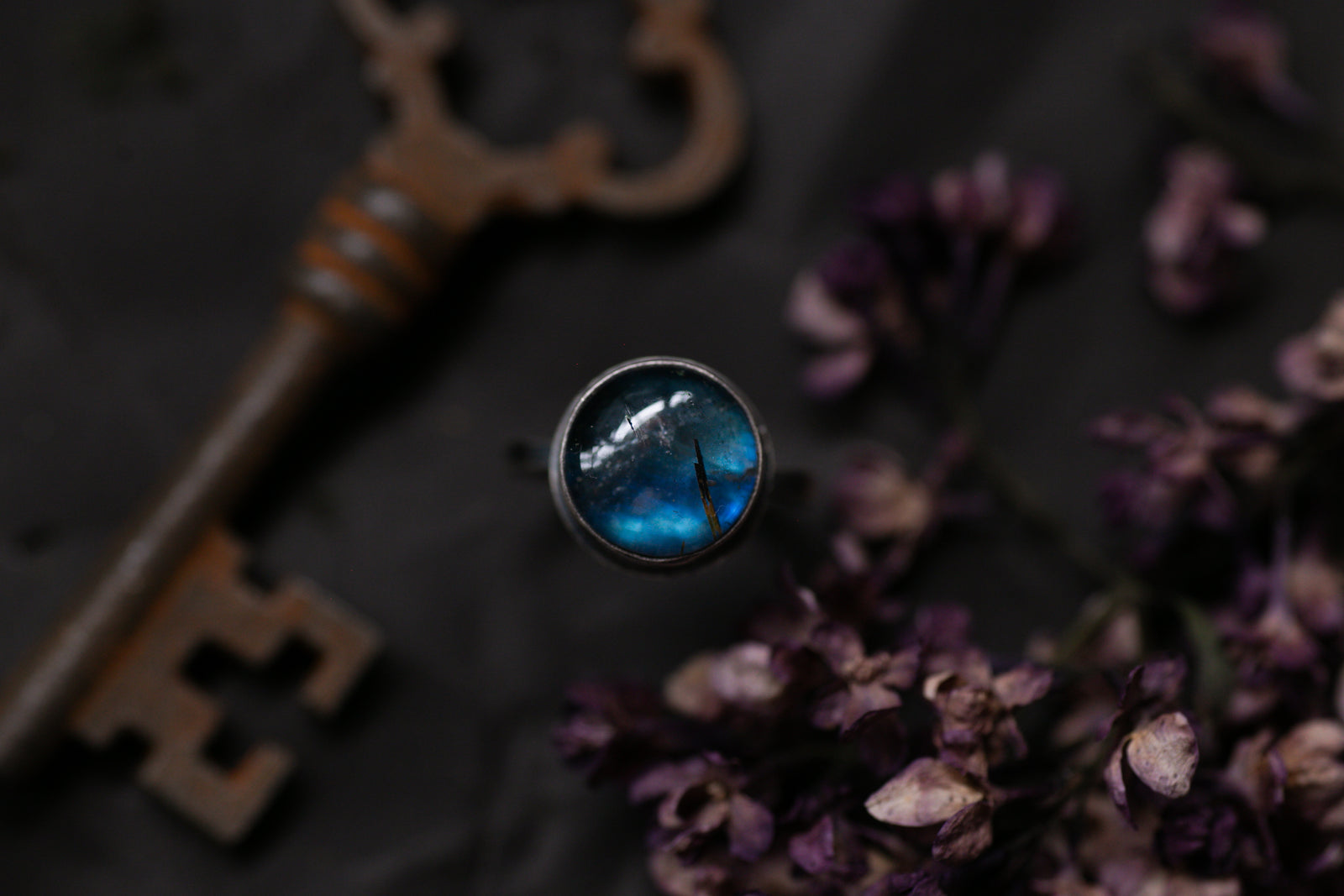 Labradorite & Golden rutile doublet ring