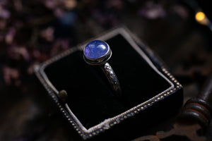 Tanzanite ring with ornate band