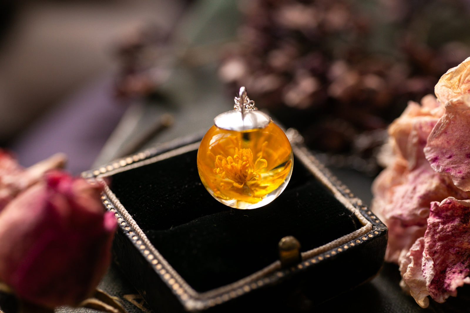 Sterling silver Buttercup pendant