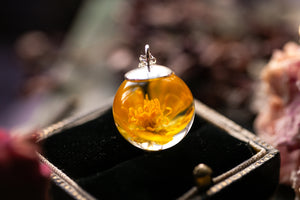 Sterling silver Buttercup pendant