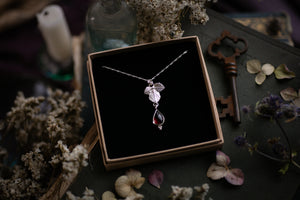 Little Blackberry leaf & Rhodolite garnet pendant