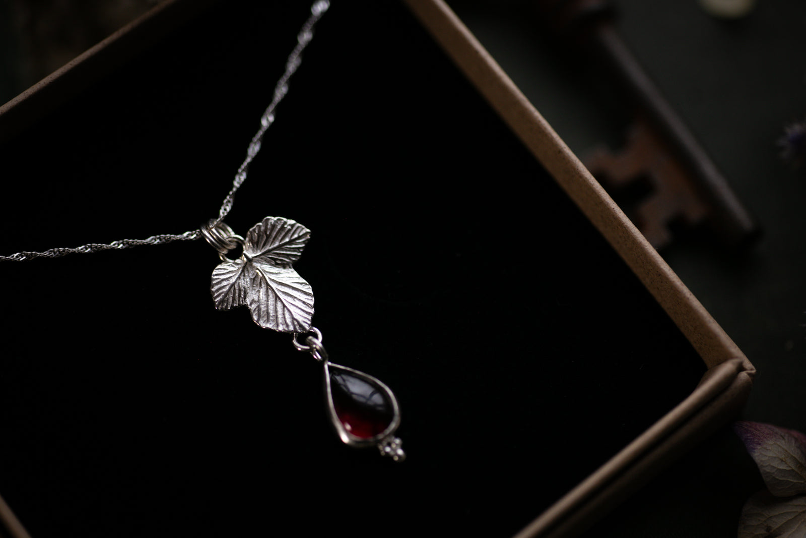 Little Blackberry leaf & Rhodolite garnet pendant