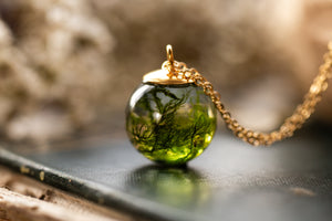Forest moss droplet necklace ~ Gold Vermeil