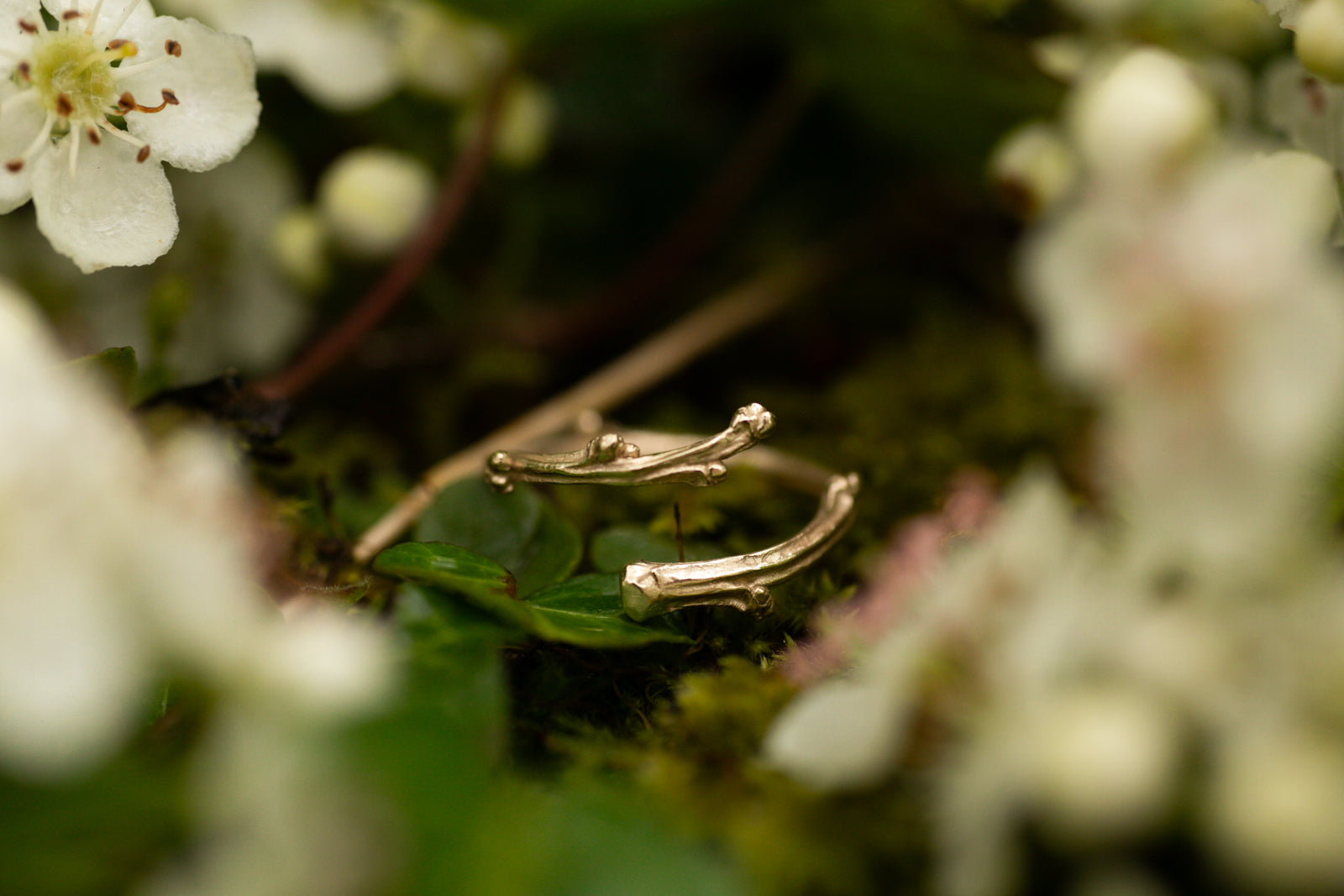 9ct gold Hawthorne twig ring ~ For Hope, New Beginnings & Fertility