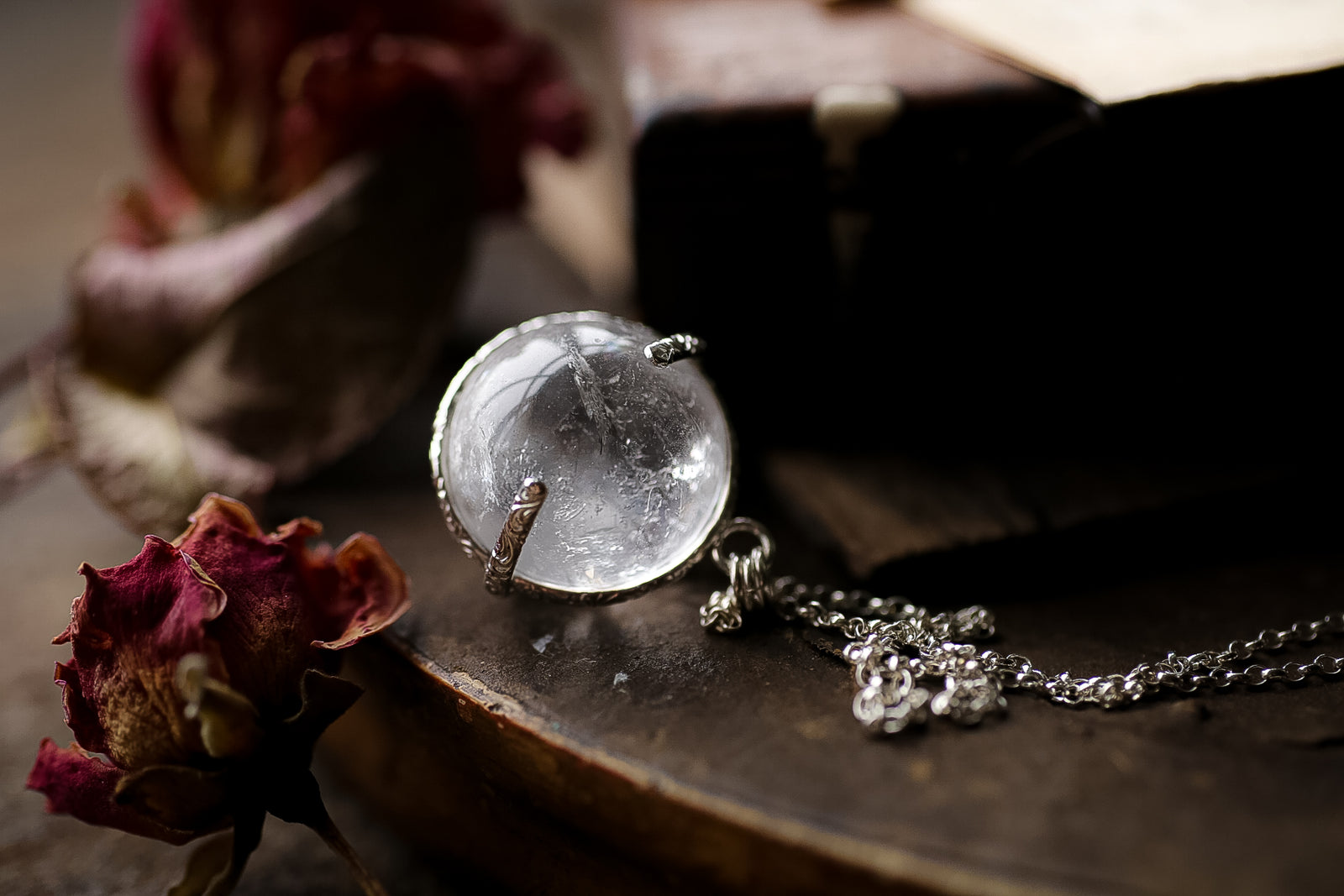 Shining Stone - Quartz crystal spinner amulet
