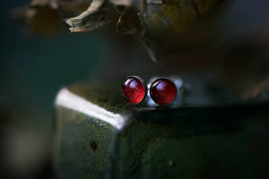 Autumn Blackberry leaf stud earrings