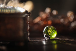Forest moss droplet necklace