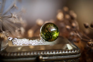 Forest moss droplet necklace